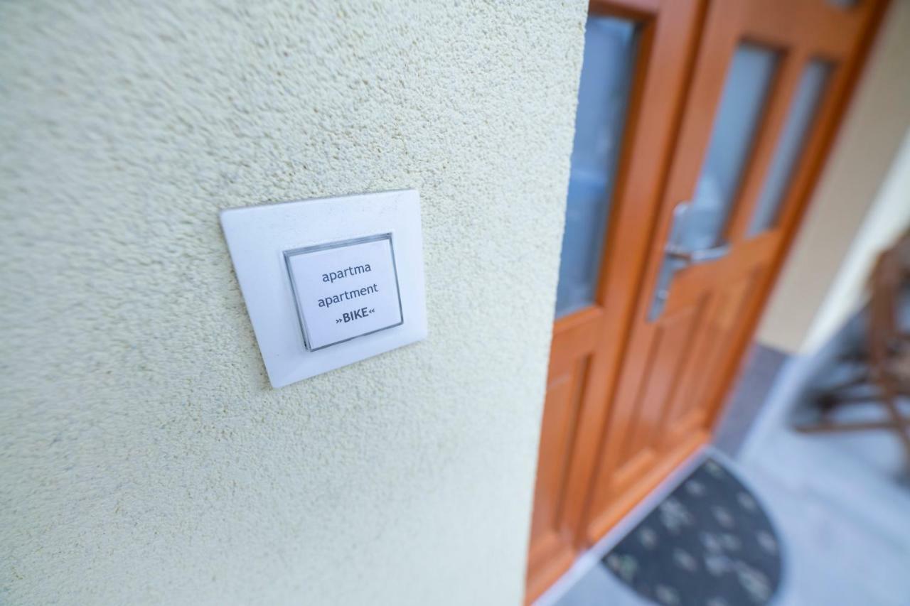 Appartamento Hisa Urska Log pod Mangartom Esterno foto